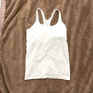 Lululemon tank top with bra size 8